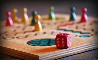 learn Turkish or English playing thought provoking games